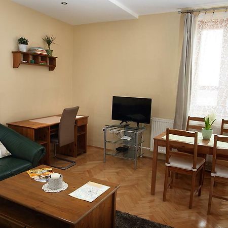 Ecomfort Apartment Kecskemét Buitenkant foto