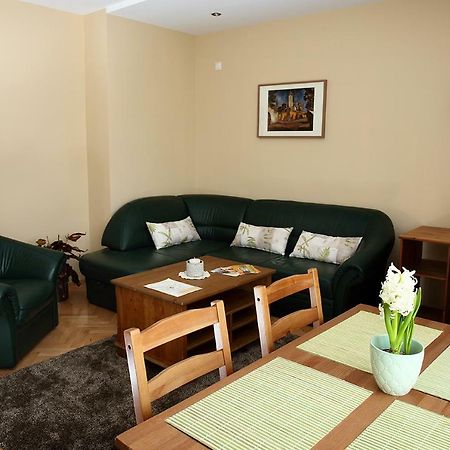 Ecomfort Apartment Kecskemét Buitenkant foto