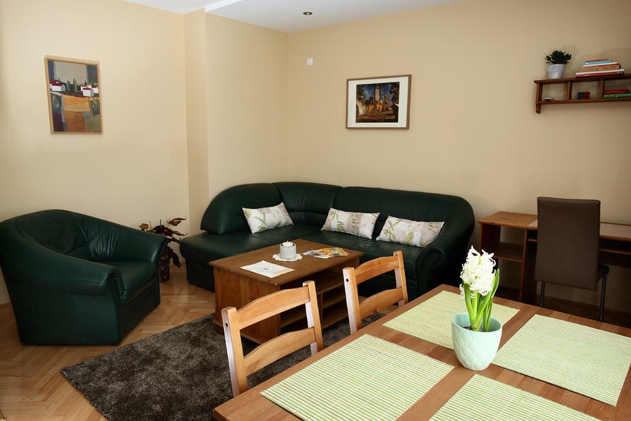 Ecomfort Apartment Kecskemét Buitenkant foto