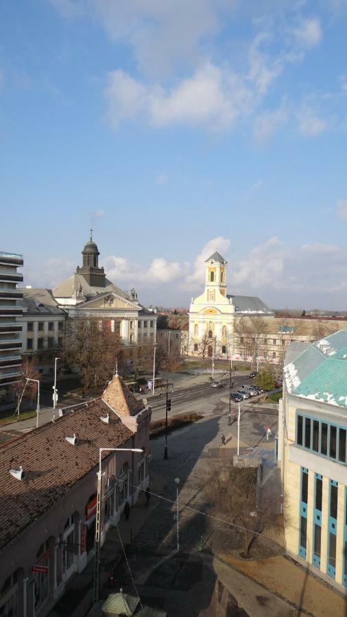 Ecomfort Apartment Kecskemét Buitenkant foto
